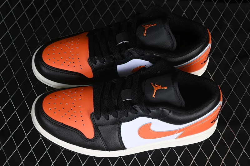 All categories Air Jordan Jordan series basketball shoes Air Jordan 1 Low G version pure original Air Jordan 1 Low AJ1 Joe 1 black and white orange low-top retro cultural basketball shoes 553558-081